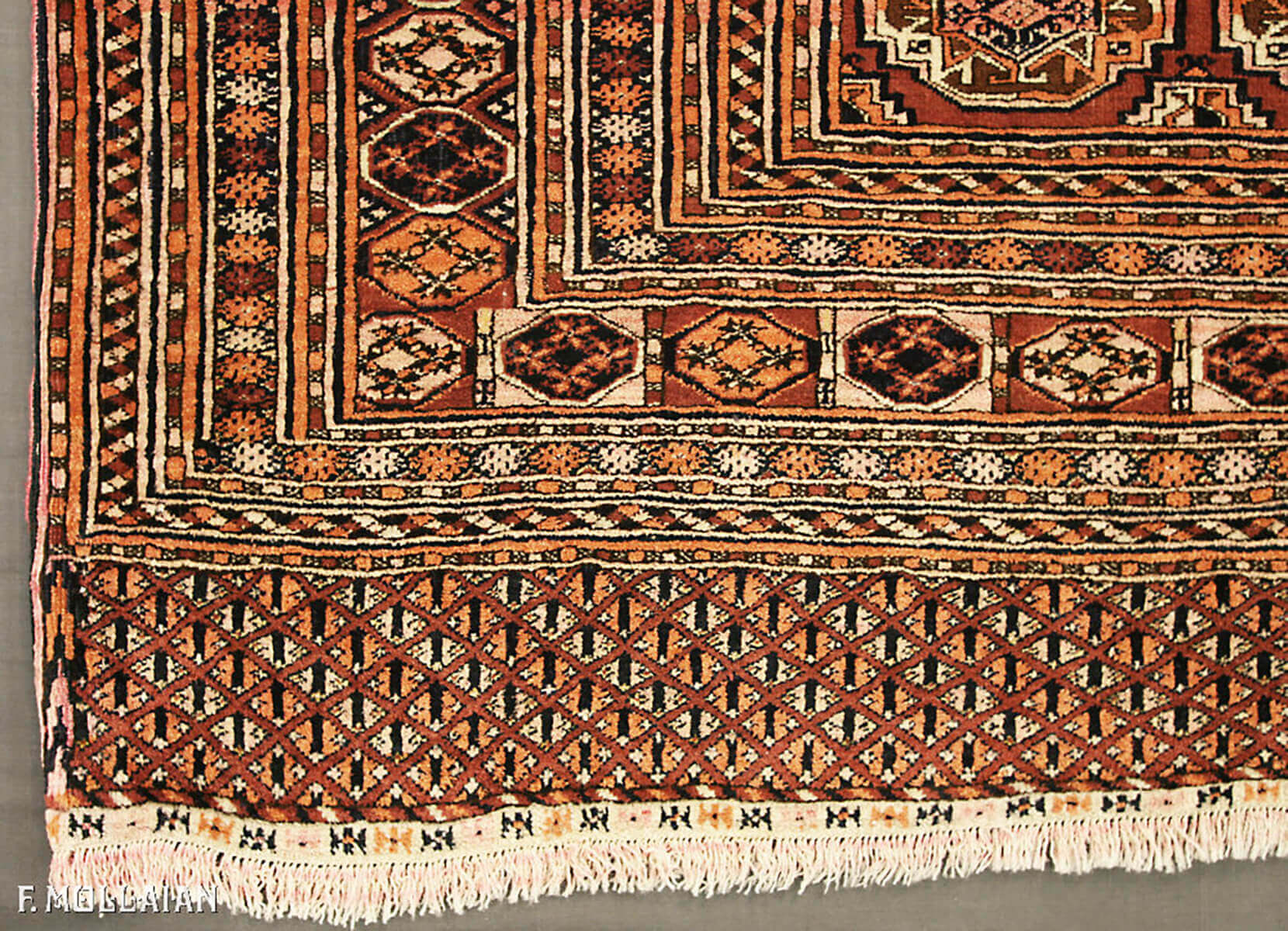 قالی نیمه آنتیک ترکمنی بخارا آنتیک کد:۶۰۱۳۳۸۱۸